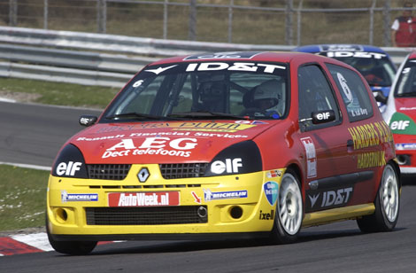 Robert van de Berg wint in Renault Clio Cup