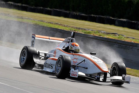 Wisselvallig weekend voor Van Asseldonk in NZ Toyota Racing Series op Tamaru Raceway