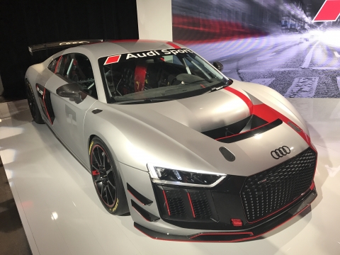Audi presenteert nieuwe R8 LMS GT4 in New York