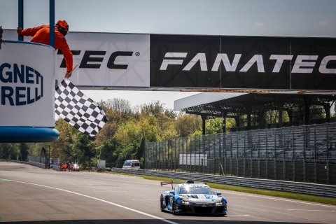 Twee keer podium Michael Vergers, Audi-teams winnen beide races bij GT2-première Monza