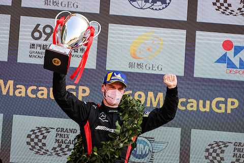 221120 Macau GT Cup Engel podium
