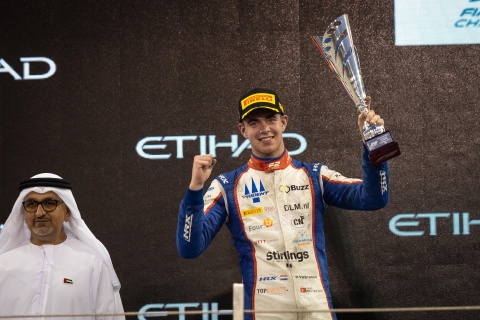 Richard Verschoor sluit FIA Formule 2-seizoen uitstekend af met tweede plaats in Abu Dhabi