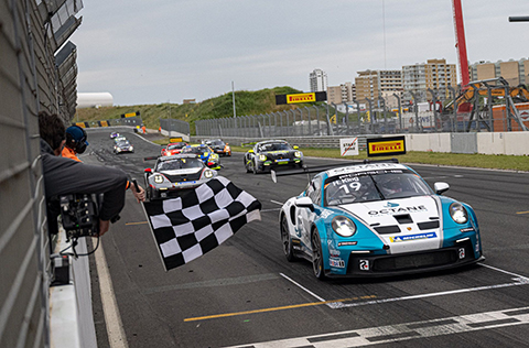 Harry King en Glenn Van Parijs winnaars in Porsche Carrera Cup Benelux op Zandvoort