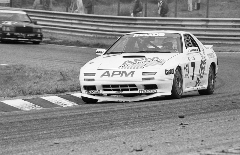 mazda-van-der-beek