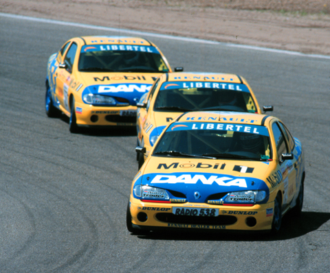 480 megane-dealer-team