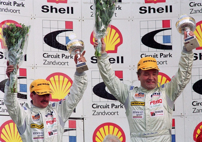 podium priveteers