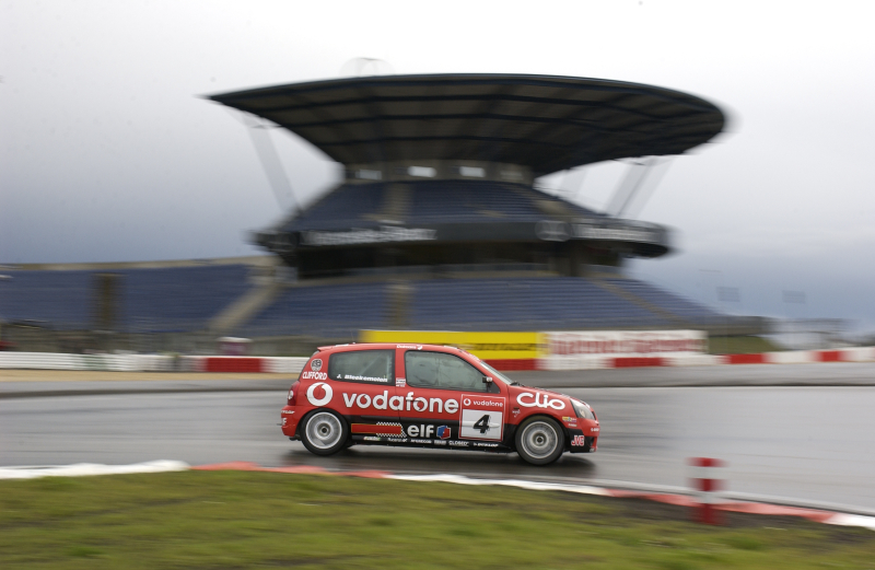 Jeroen Bleekemolen wint beide DTCC races op Nürburgring (lang)