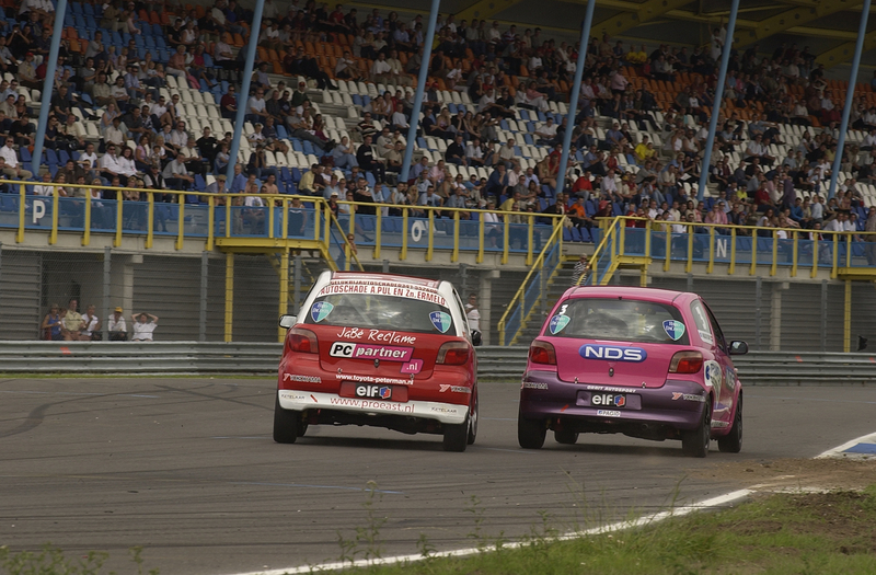 close finish achter