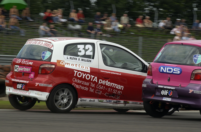 close racing