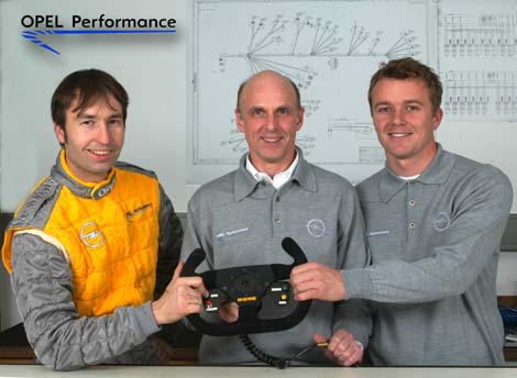 Heinz-Harald Frentzen voor Opel in DTM