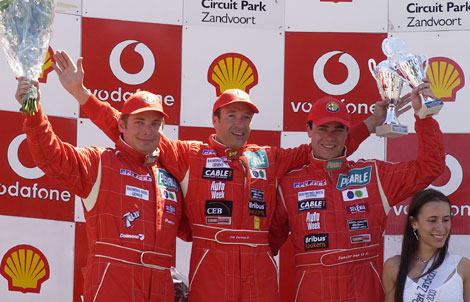 1082 470podium_alg