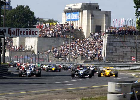 Droomdebuut voor Kubica