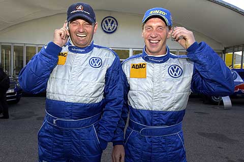  Allard en Jaap telefonerend 