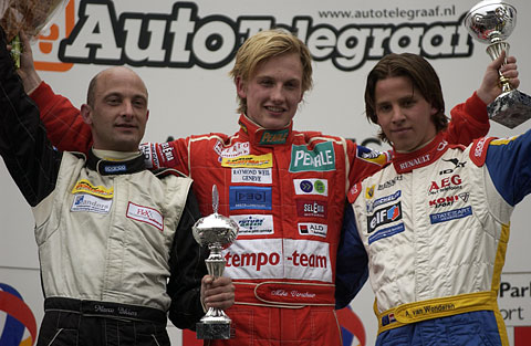  mike_podium 