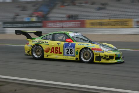  Manthey Porsche 28 