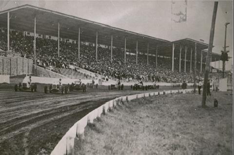  Milwaukee 1 