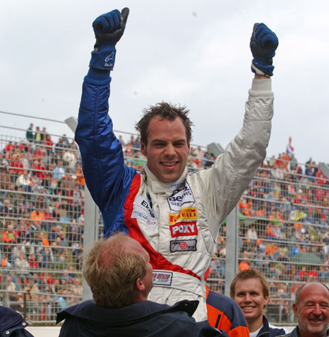  r2_ricardo_juicht.jpg 