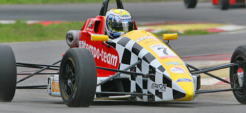  18 Stuart 
