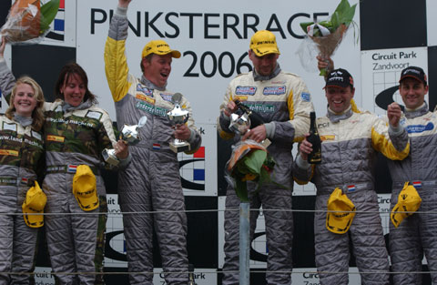  r1_seat_podium 