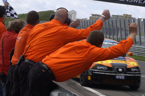  r1_teamwork 
