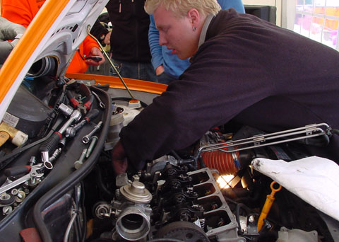  r1_teamwork_motor 