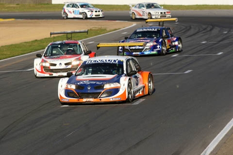 Equipe Verschuur  bevestigt Megane deelname. Mazda debuteerde op Zolder