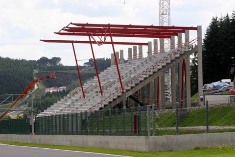 tribunes