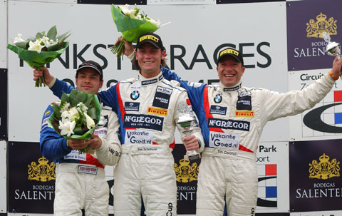 1660_podium_r1 1660_podium_r1