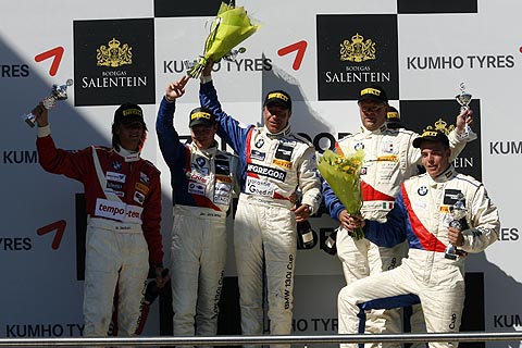 podium_bmw_race_2