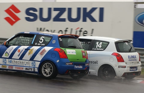 480_race_swift2_duel