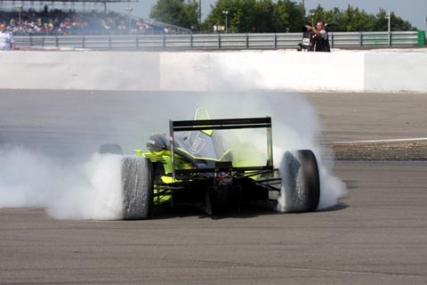 sam_bird_spin