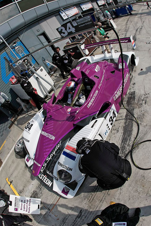 480_verstappen_pits_7551