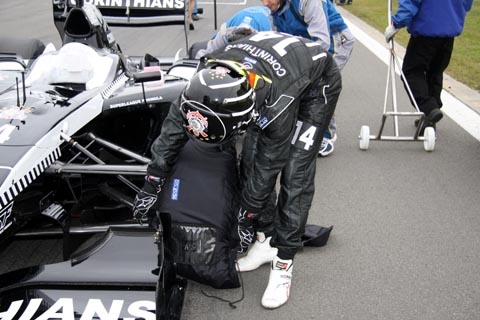 pizzonia_tyre_warmers
