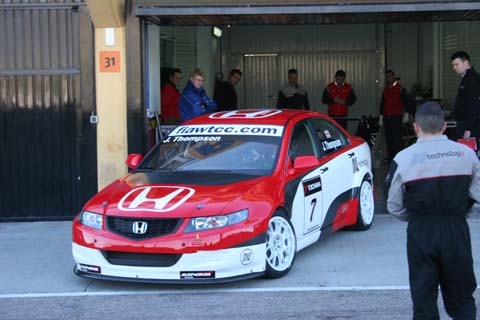 wtcc_honda_thompson_valencia_box_480