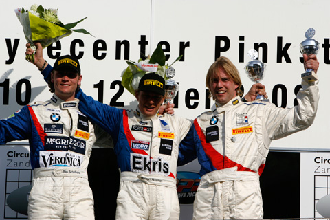 480_podium_2-9944