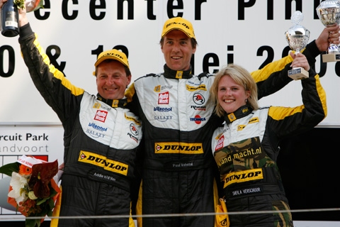 480_podium_race2_9631