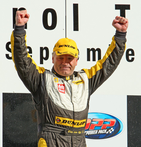 r2_pim_podium_4741