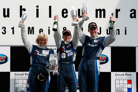 480_podium2_8201