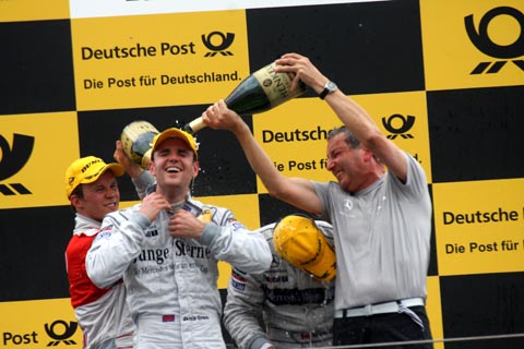 green_podium_3