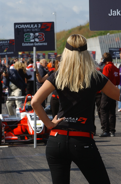 480_pitspoes_achter_7635