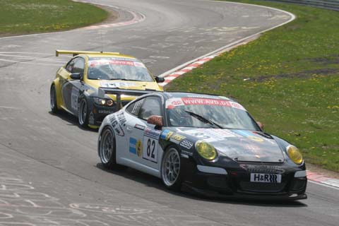 090502_vln_steam_porsche_voor_blackf_bmw115.jpg