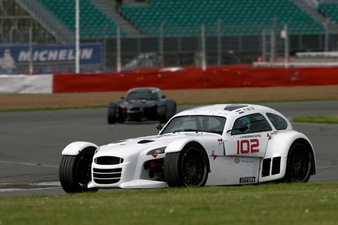 gt4_europa_silverstone_1mei09