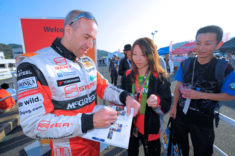 tom_coronel_japan_1