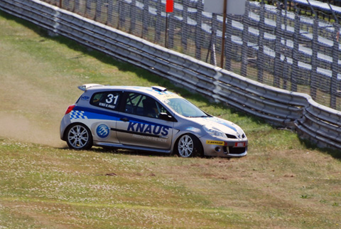 480_pundert_crash1_0304
