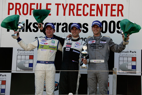 480_podium_2_8878