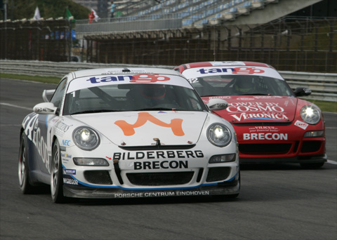 480_gt4-porsches-close