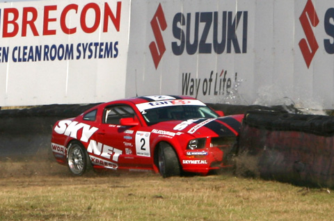 480_mustang_crash_1_7628