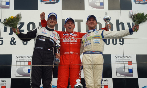 480_podium_gt4_9458