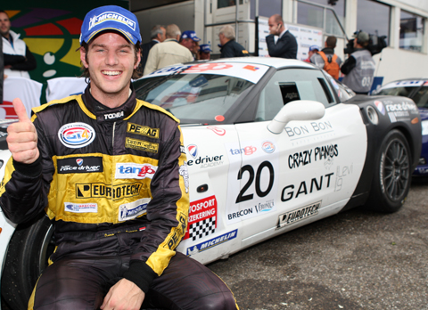480_danny_voor_auto_6641