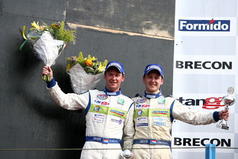 480_podium3_720